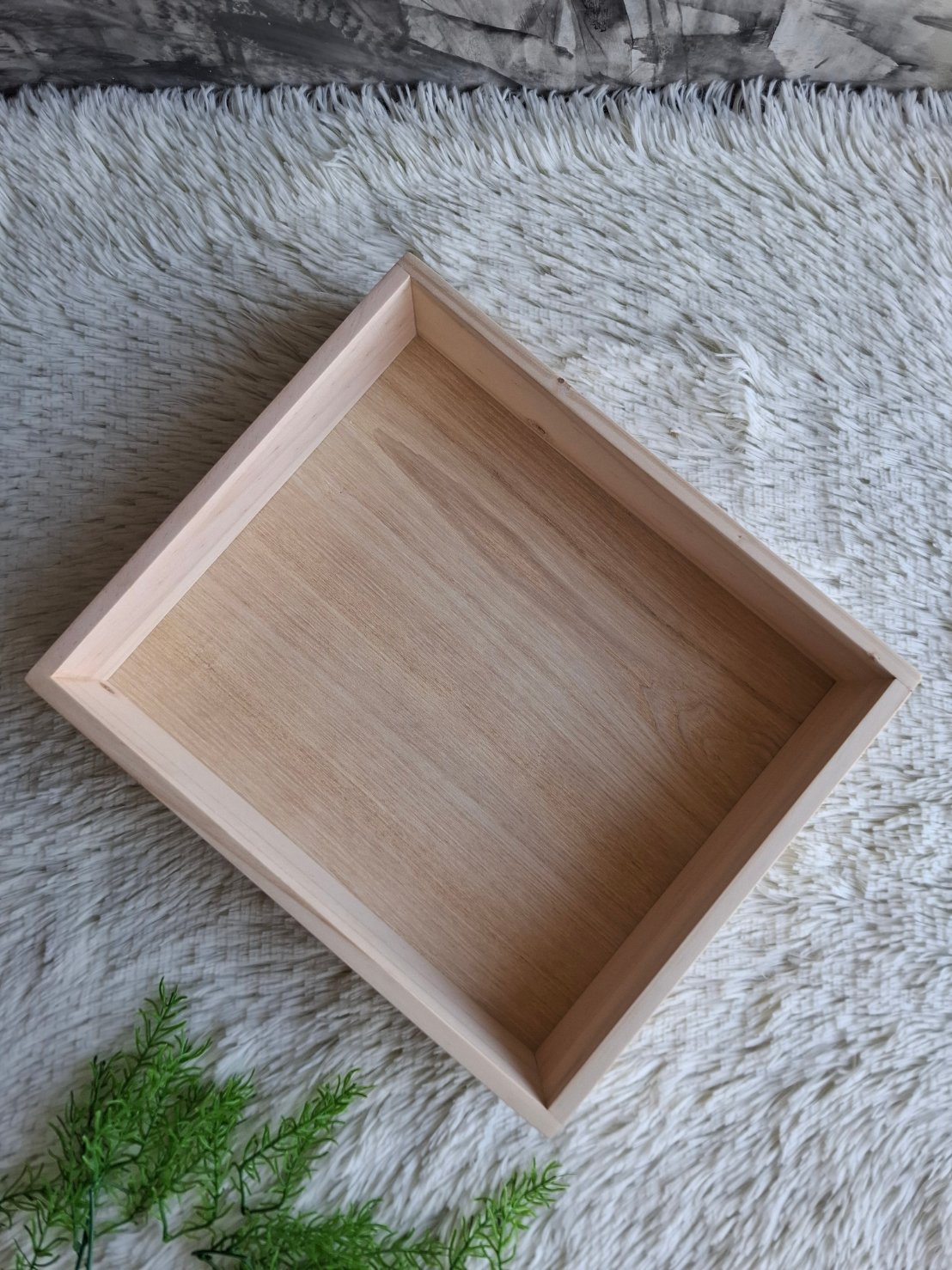 ถาดไม้สน