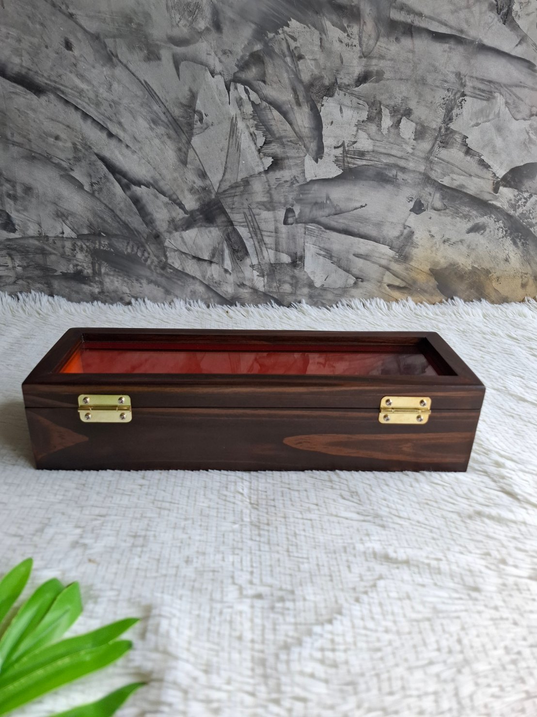 กล่องฝากระจก