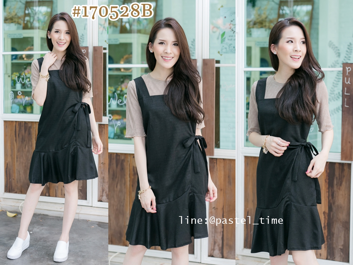 Sabina Wrap Dress : สีดำ