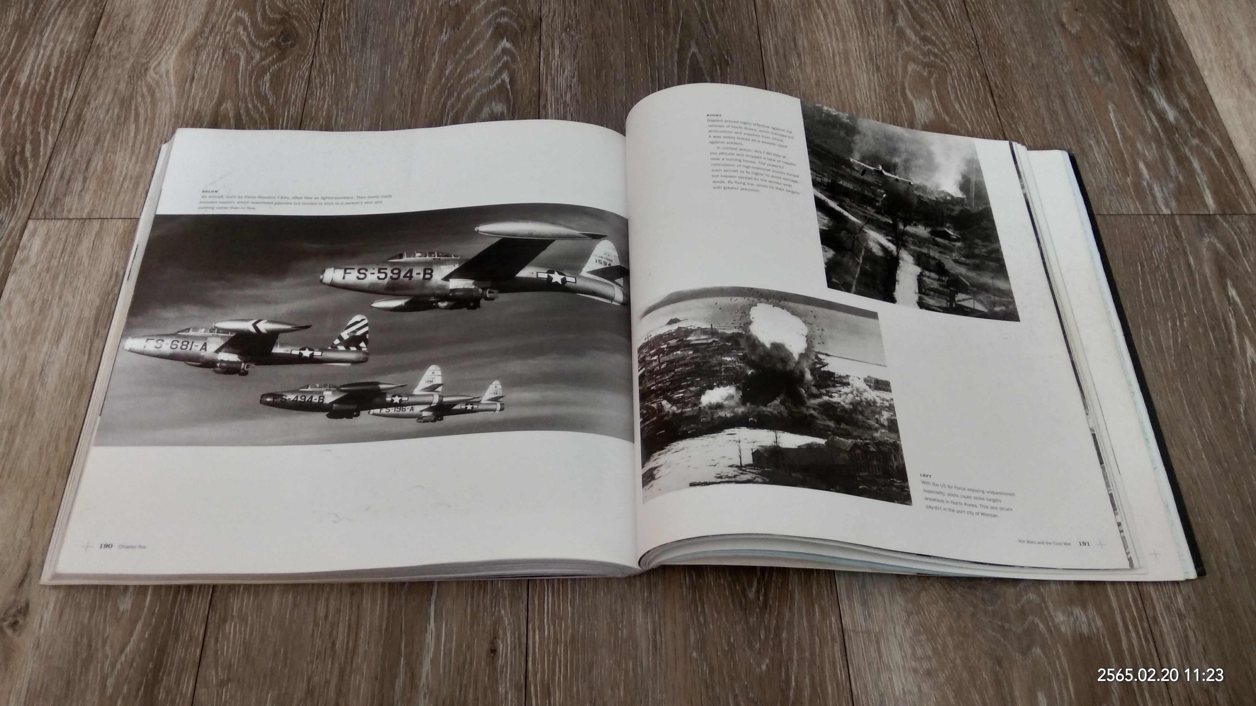 Flight : A History of Aviation in Photographs