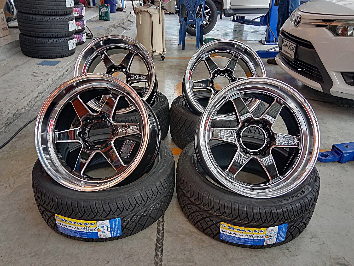 ยางใหม่ SUMAXX MaxRacing 86s 245/45R18 / 275/40R18 + ล้อ N5-SE ขอบ18