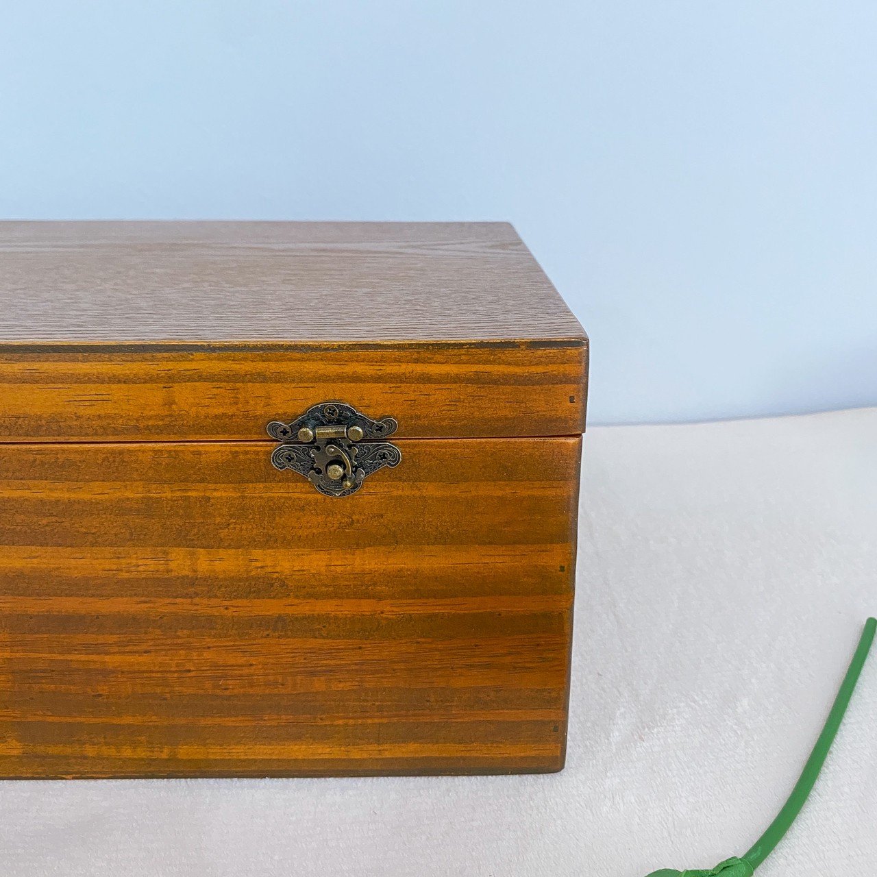 กล่องไม้ฝาล็อค ไซส์ XL (Wooden lock box, XL size)