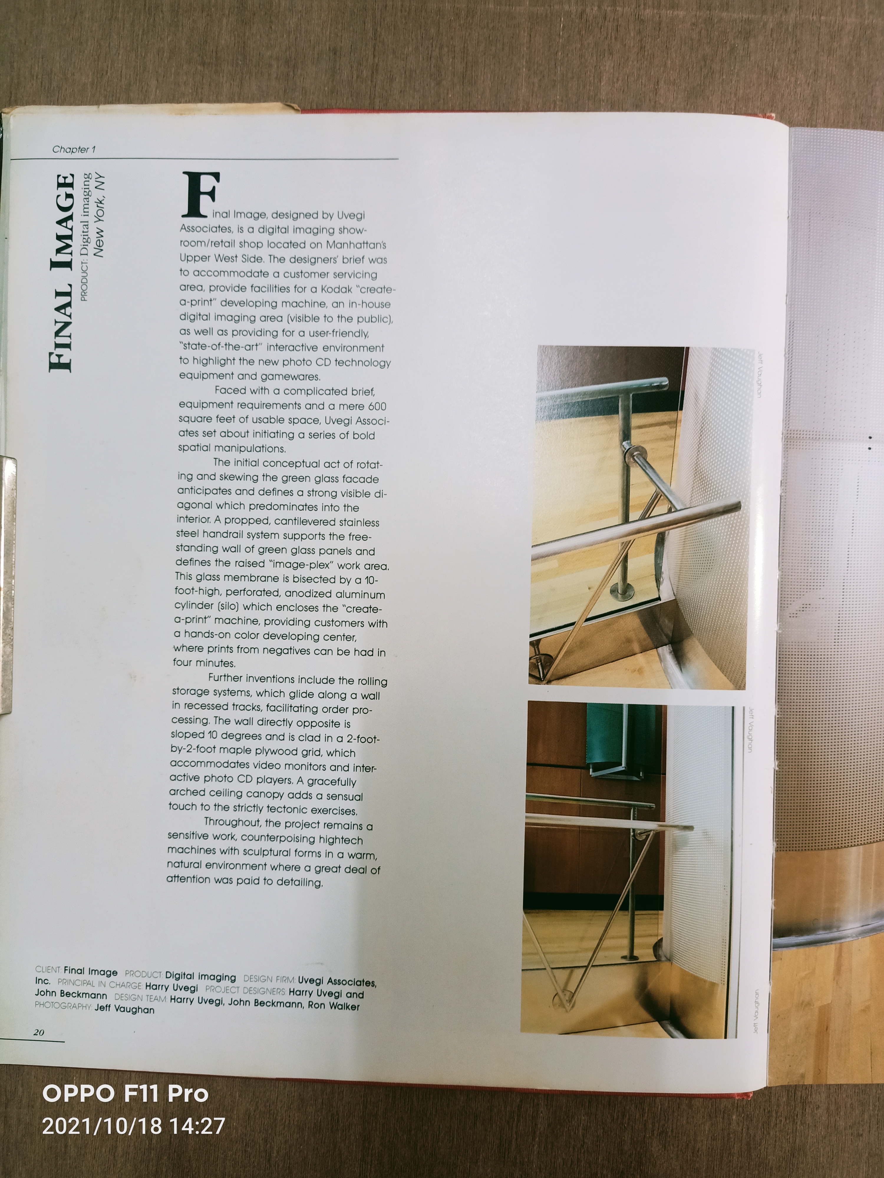 SHOWROOMS(หนังสือเล่มนี้สภาพไม่สมบรูณ์ หน้า161-162ไม่มี) / John Beckmann