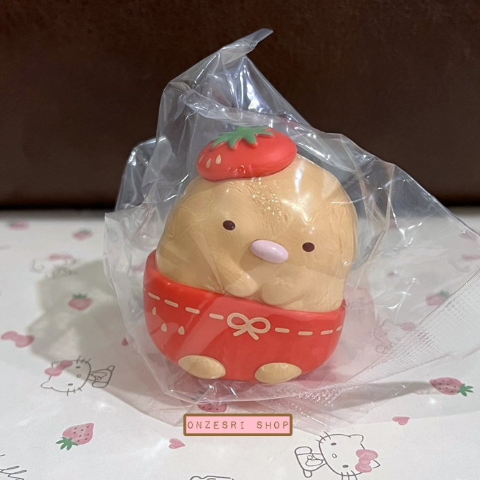 โมเดล Sumikko Gurashi Strawberry Fair at Kissa Sumikko ขนาด 5.5 x 4.5 ซม. ตัวใหญ่ ตั้งได้ มี 5 แบบให้เลือก