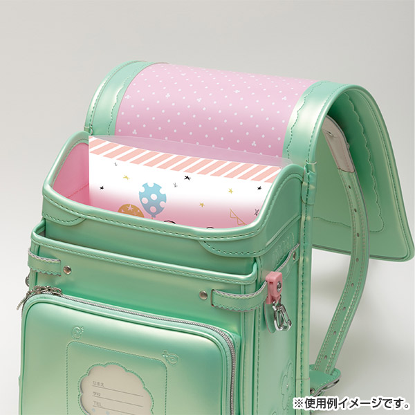 แฟ้ม A4 ลาย Sumikko Gurashi สีฟ้า ด้านในใส่เอกสารได้สองด้านซ้ายขวา เป็นแบบ pocket 8 ช่อง ปกแฟ้มเป็นพลาสติกแข็ง