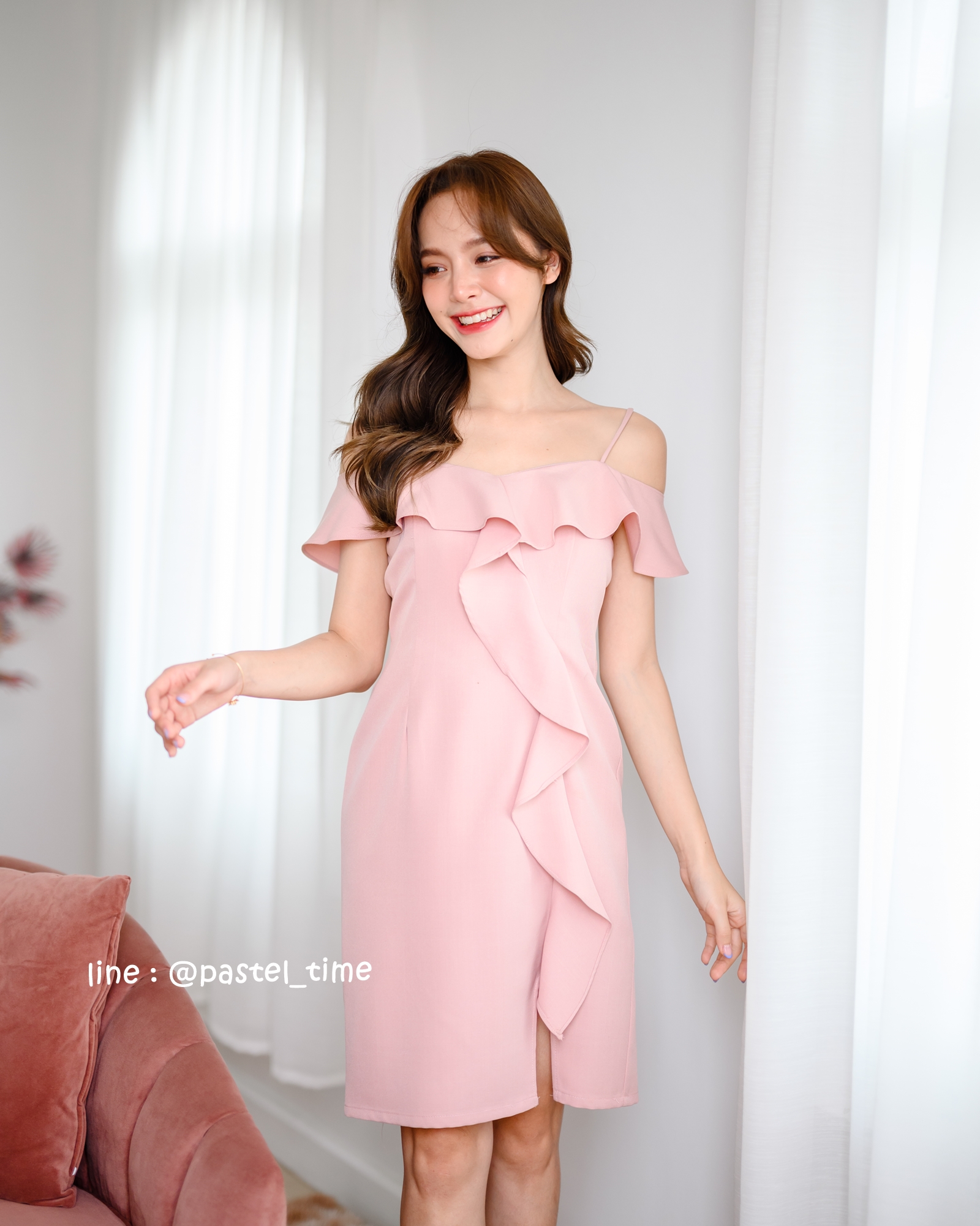 Kathy Off Shoulder Dress - สีชมพู **มีแต่S**