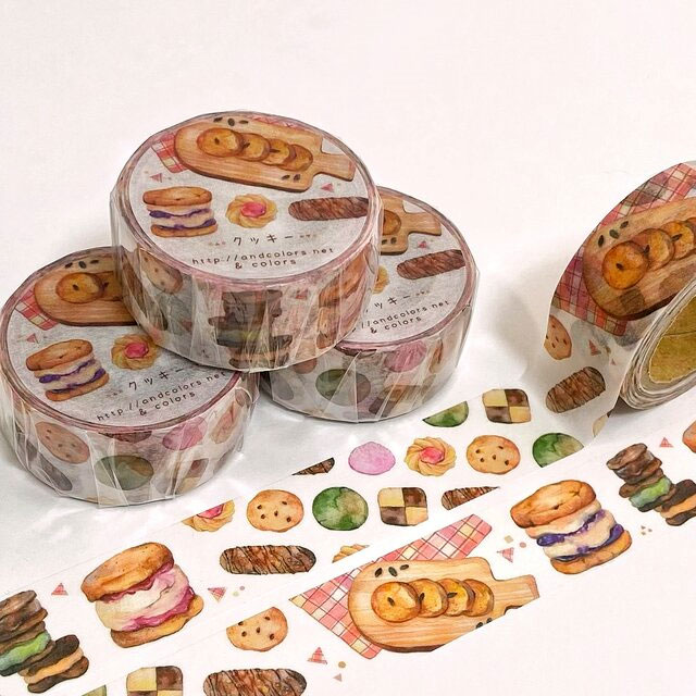 เทปตกแต่งจากญี่ปุ่น Masking Tape จาก & colors Japan ลาย Cookies ขนาด 2 ซม. x 10 ม.