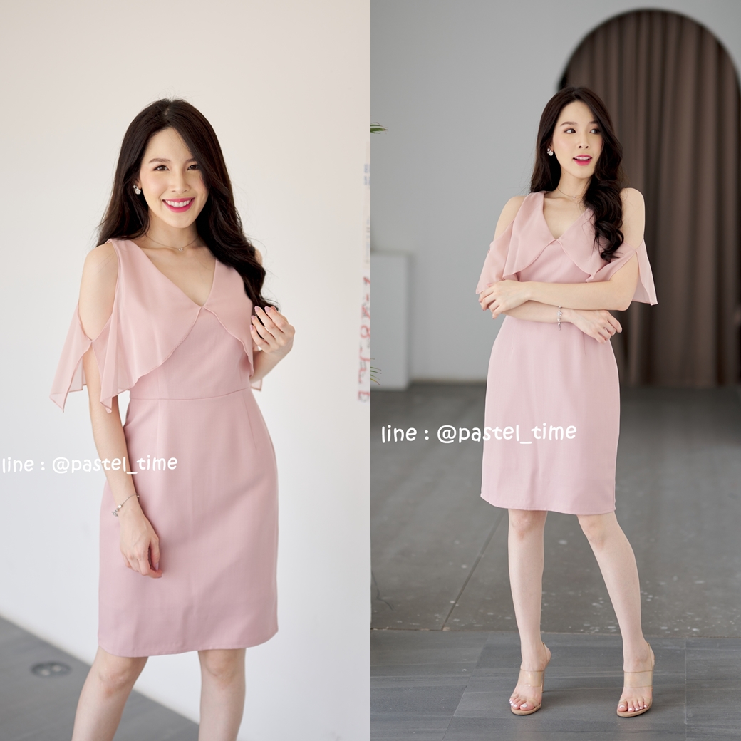 Emily Off-Shoulder Dress : สีชมพู **มีแต่ขนาด S**
