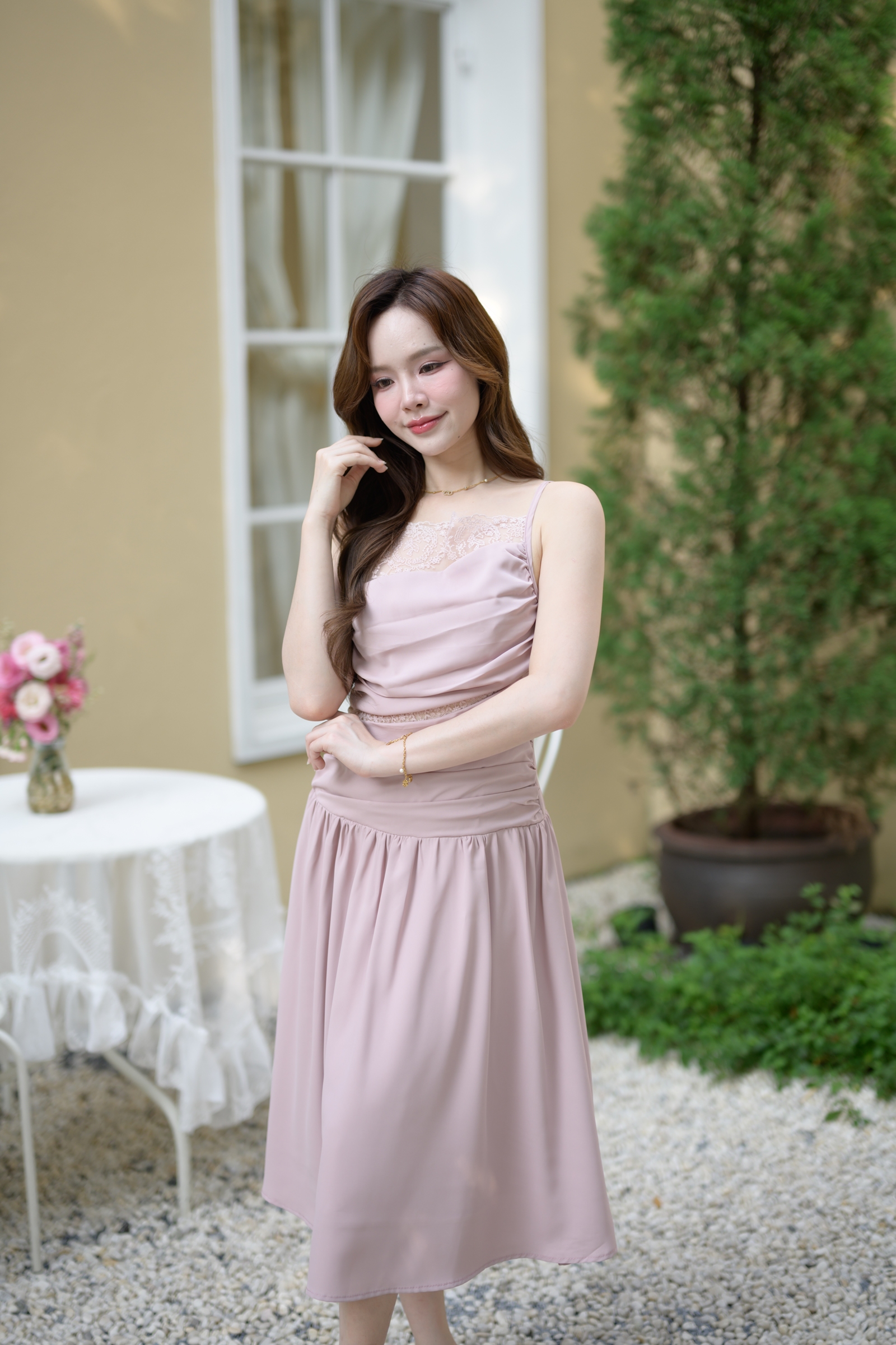 Elise Draped Lace Midi Dress : สีชมพู [Made by Pastel Time]