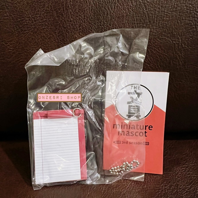 พวงกุญแจ The Stationery Miniature Mascot 3rd Season (Limited) เป็นแบบเครื่องเขียนย่อส่วน มาพร้อมพวงกุญแจไข่ปลา น่ารัก มี 8 แบบให้เลือก