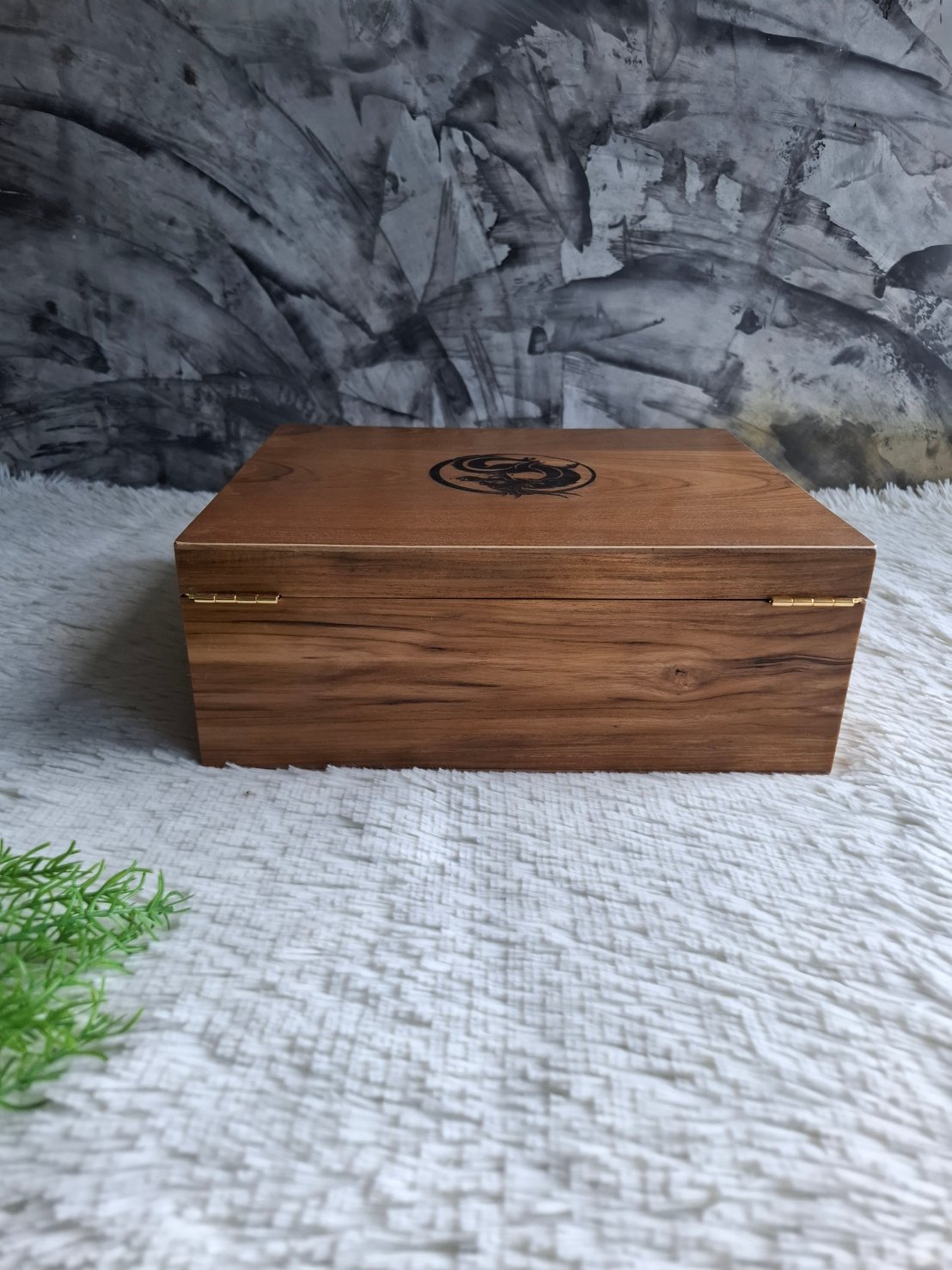 กล่องไม้สักฝาล็อค