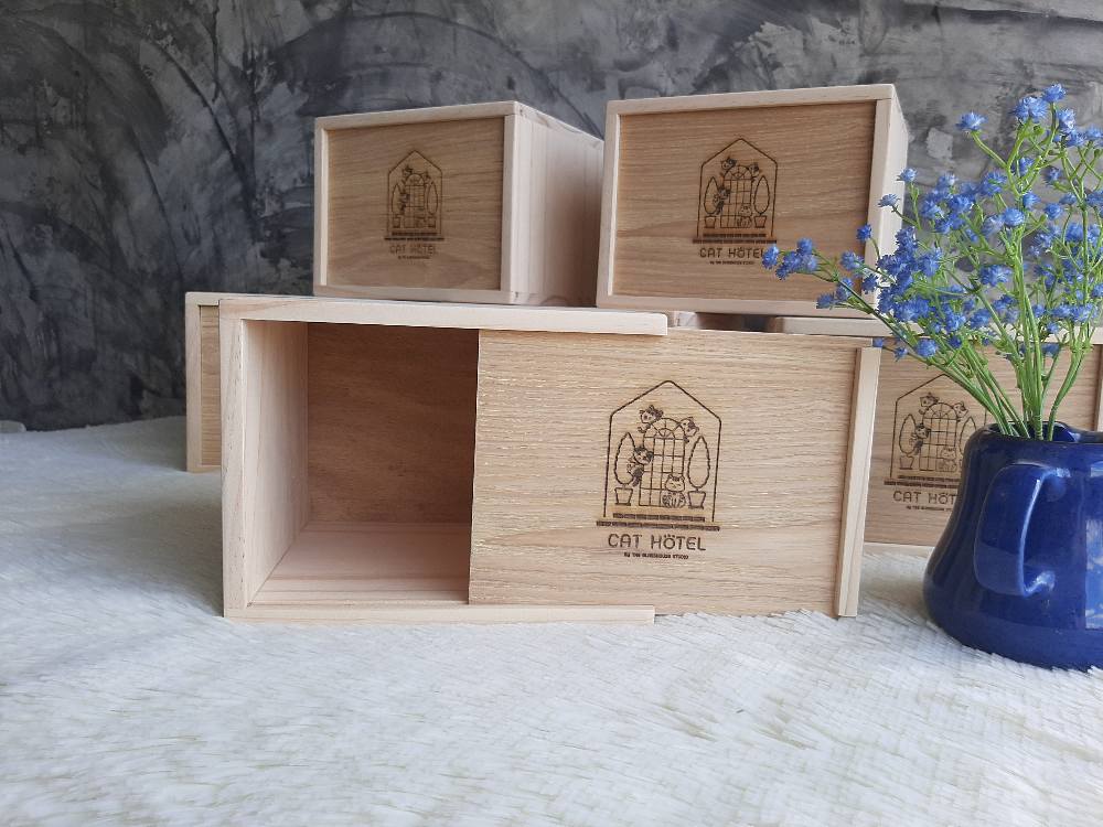 กล่องไม้สนฝาสไลด์