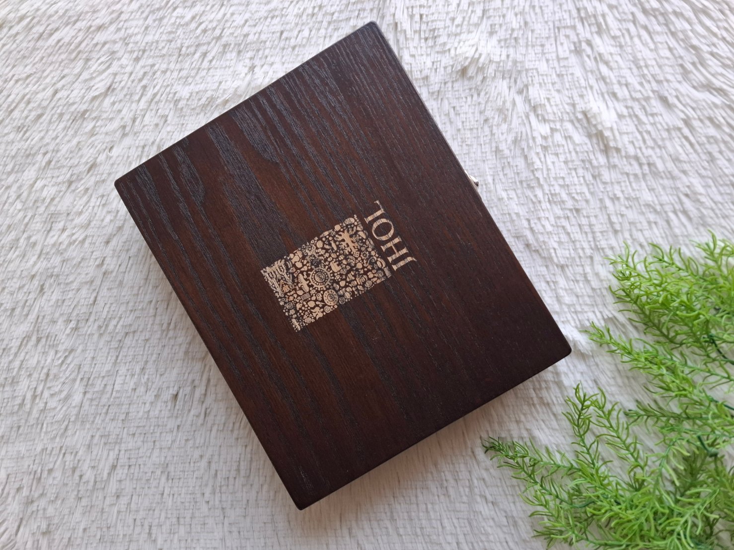 กล่องไม้ฝาล็อคแบ่งช่อง