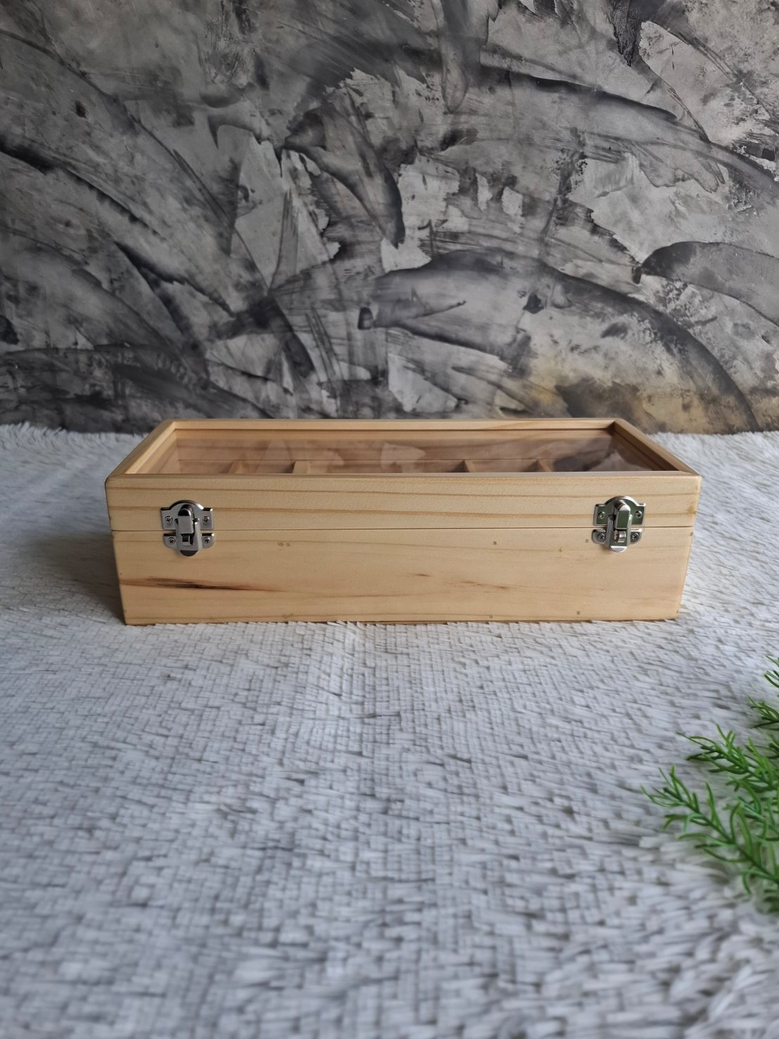 กล่องไม้ฝาอะคริลิคใส