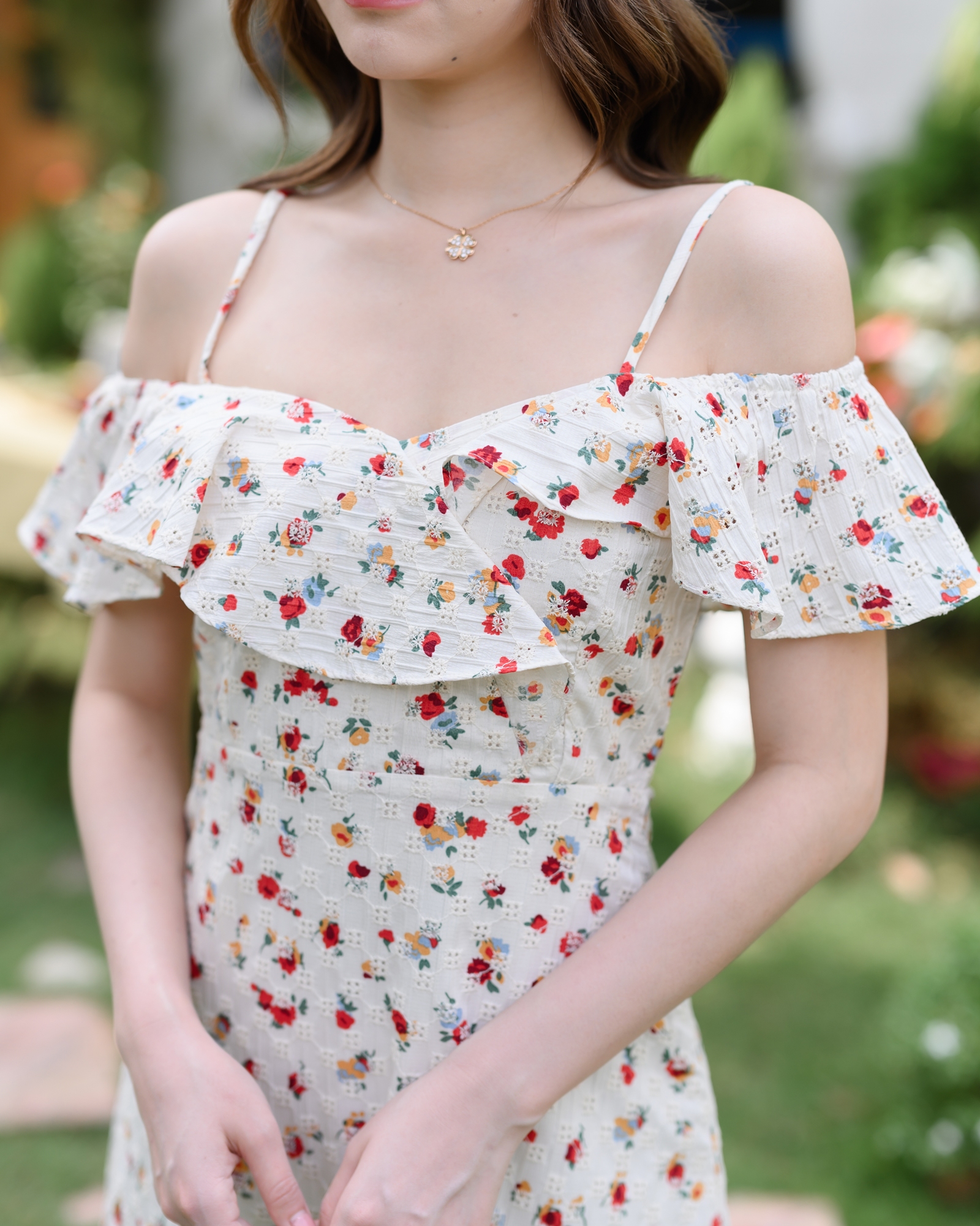 Hanano Yume Off-shoulder Dress