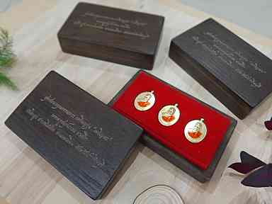 กล่องใส่เหรียญพระ