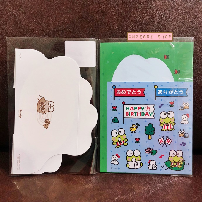 การ์ดเปล่า Sanrio & Seal Card แบบ Keroppi สามารถเขียนด้านในได้ มีสติกเกอร์น่ารักให้แปะได้ 1 แผ่น มาพร้อมซองลายน่ารักเข้ากัน ขนาดประมาณ 16.2 x 11 ซม.