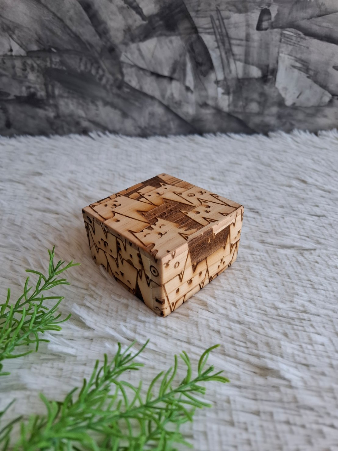 ถาดไม้สน