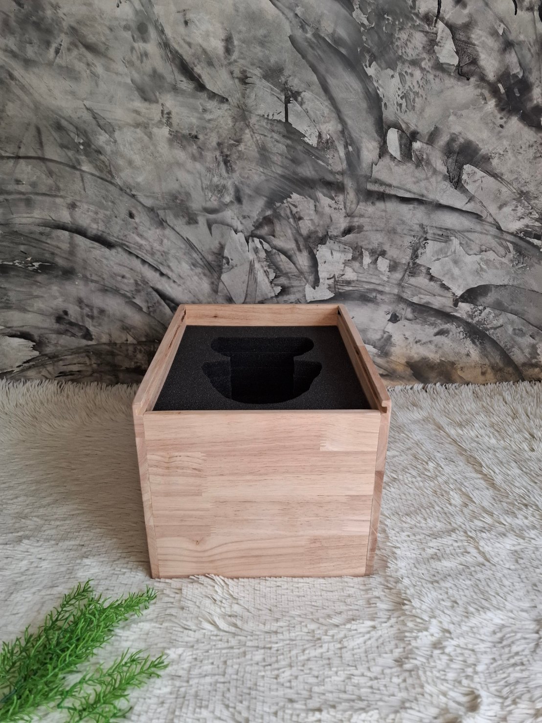 กล่องไม้ใส่โมเดล