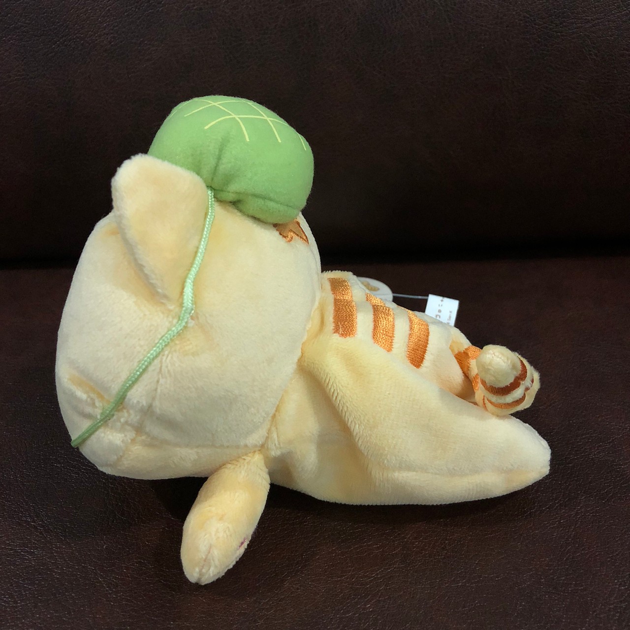 ตุ๊กตา แมวขนมปัง Corocoro Coronya แบบเมล่อนปังนอน ตรงข้างล่างเป็นก้นถ่วง ขนาด 12 x 16 x 11 ซม.