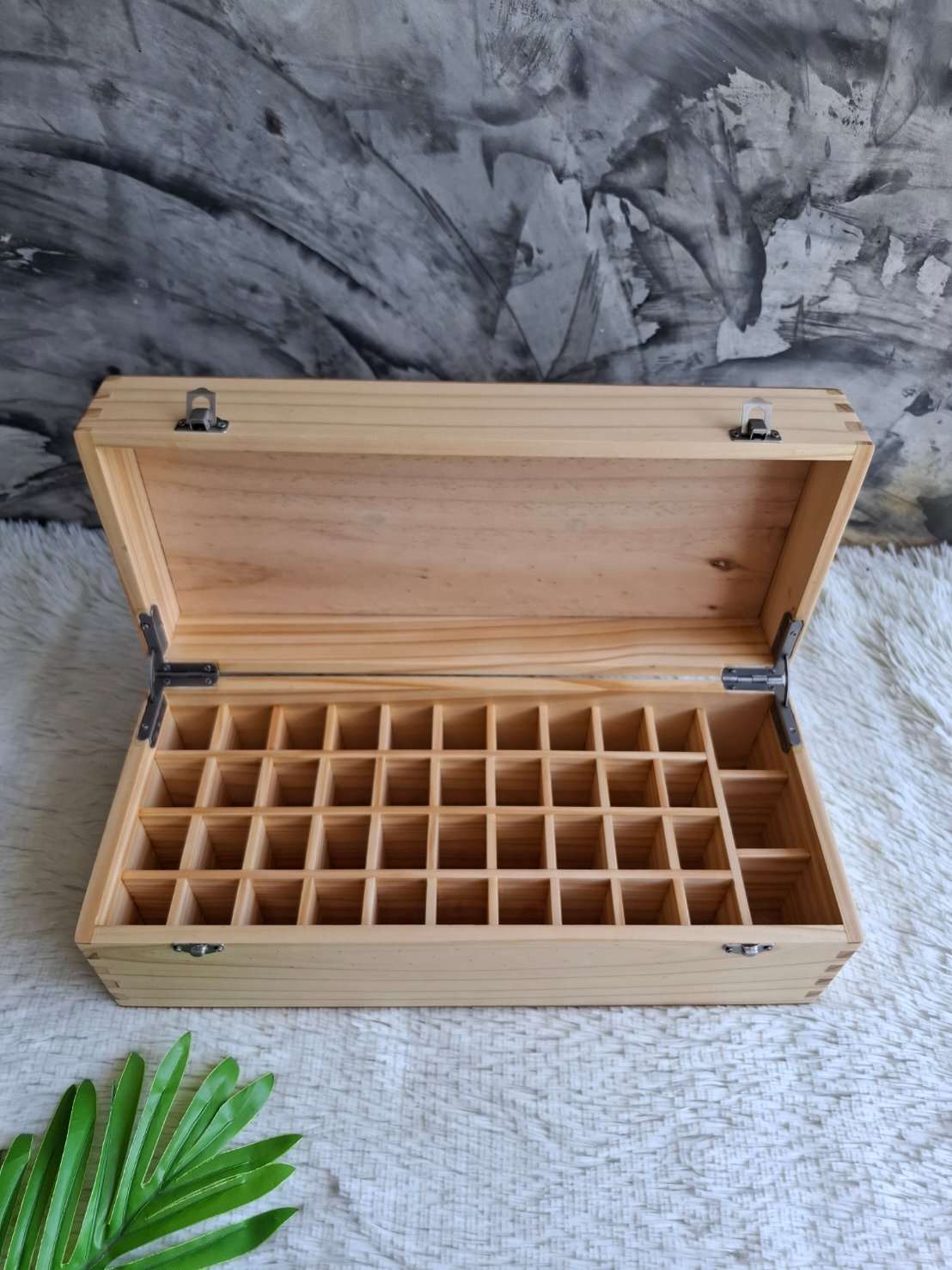 กล่องไม้ฝาล็อคแบ่งช่อง