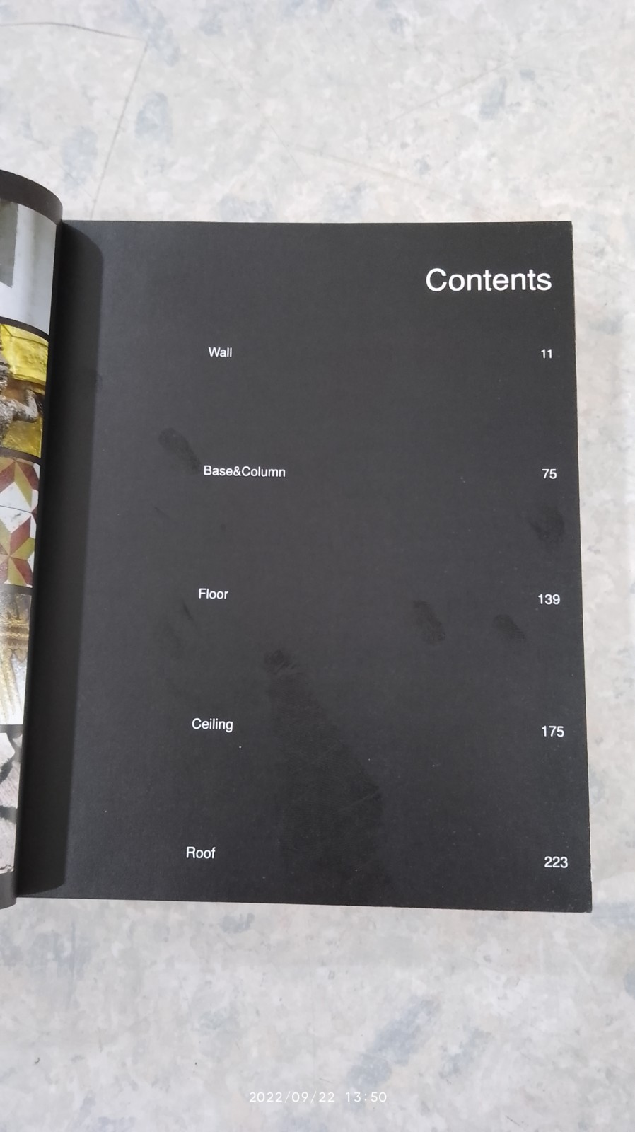 SURFACES / นิธิ สถาปิตานนท์