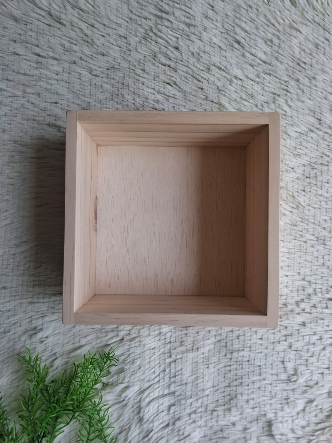 กล่องไม้แบบฝาครอบ