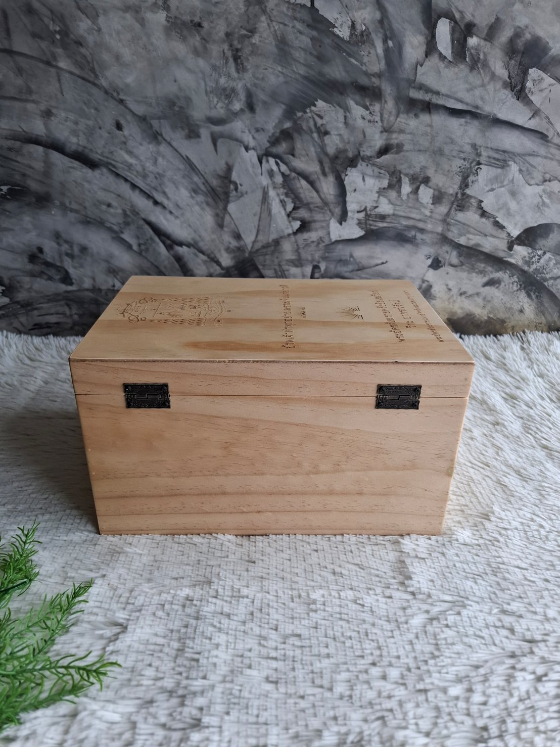 กล่องไม้ใส่ไม้กางเขน