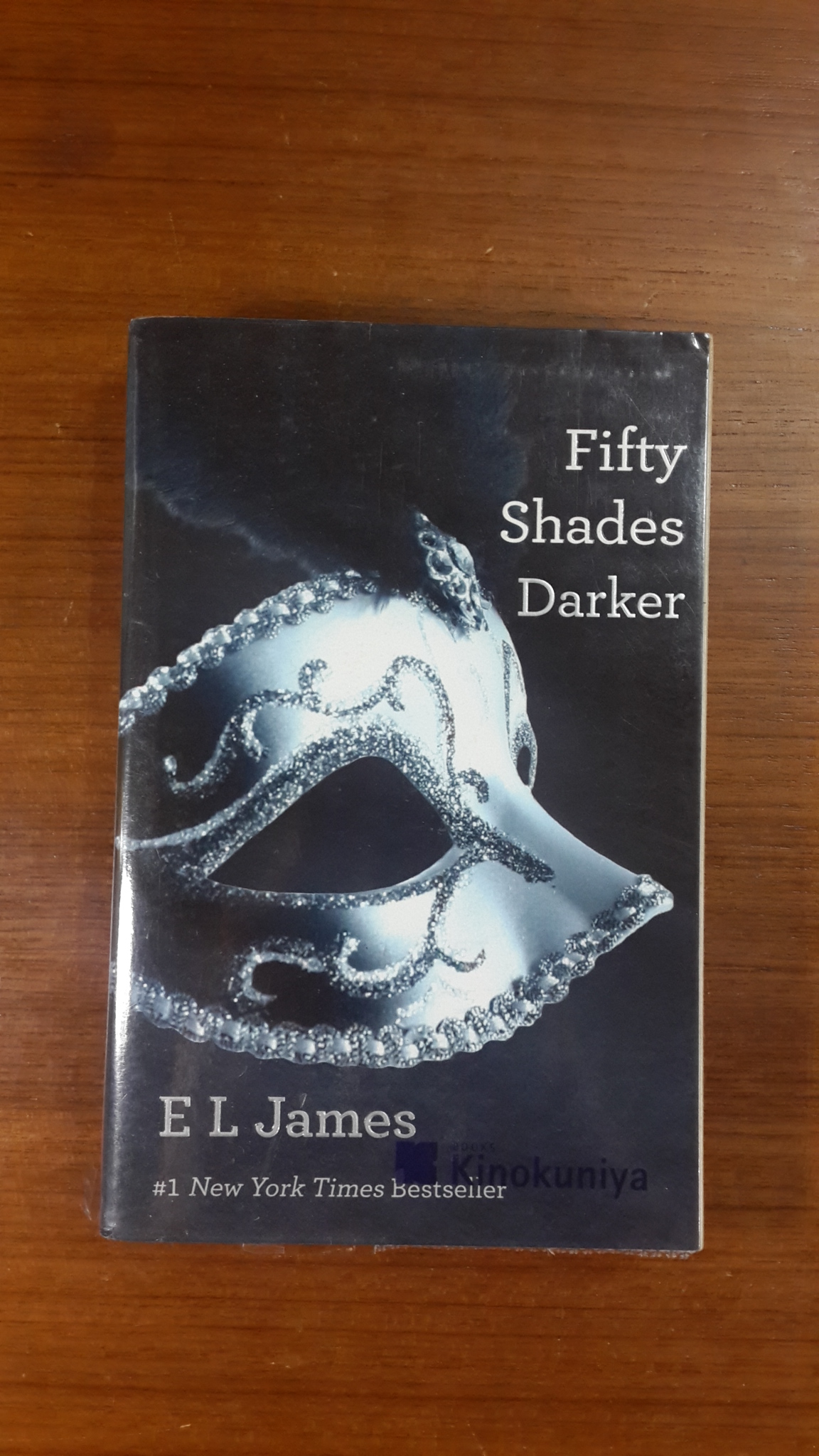 Fifty Shades Darker : E L James
