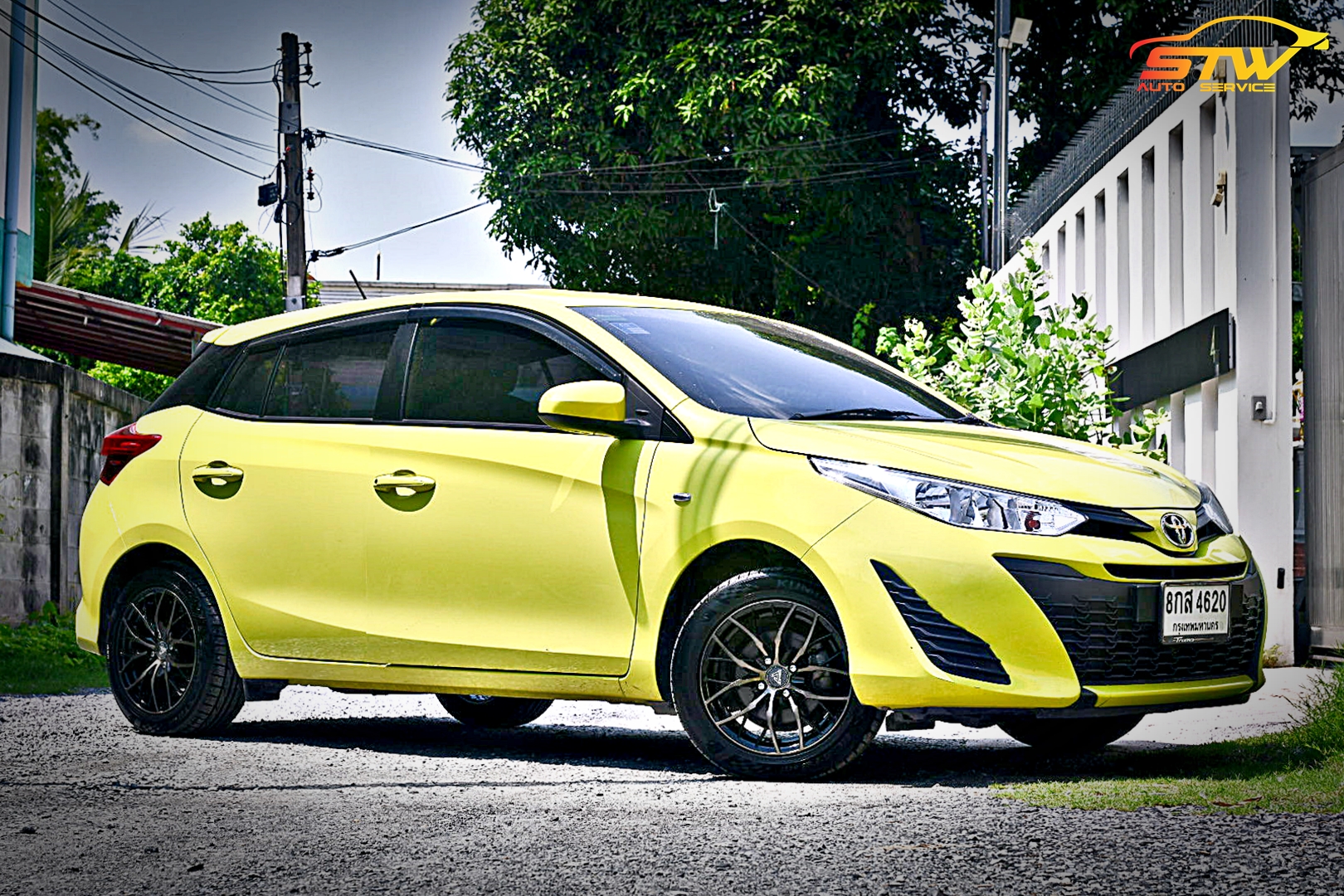 ล้อแม็กซ์ SSW S290 ขอบ15นิ้ว ยาง KUMHO PS31 195/55R15 85V ติดตั้งใส่ TOYOTA YARIS