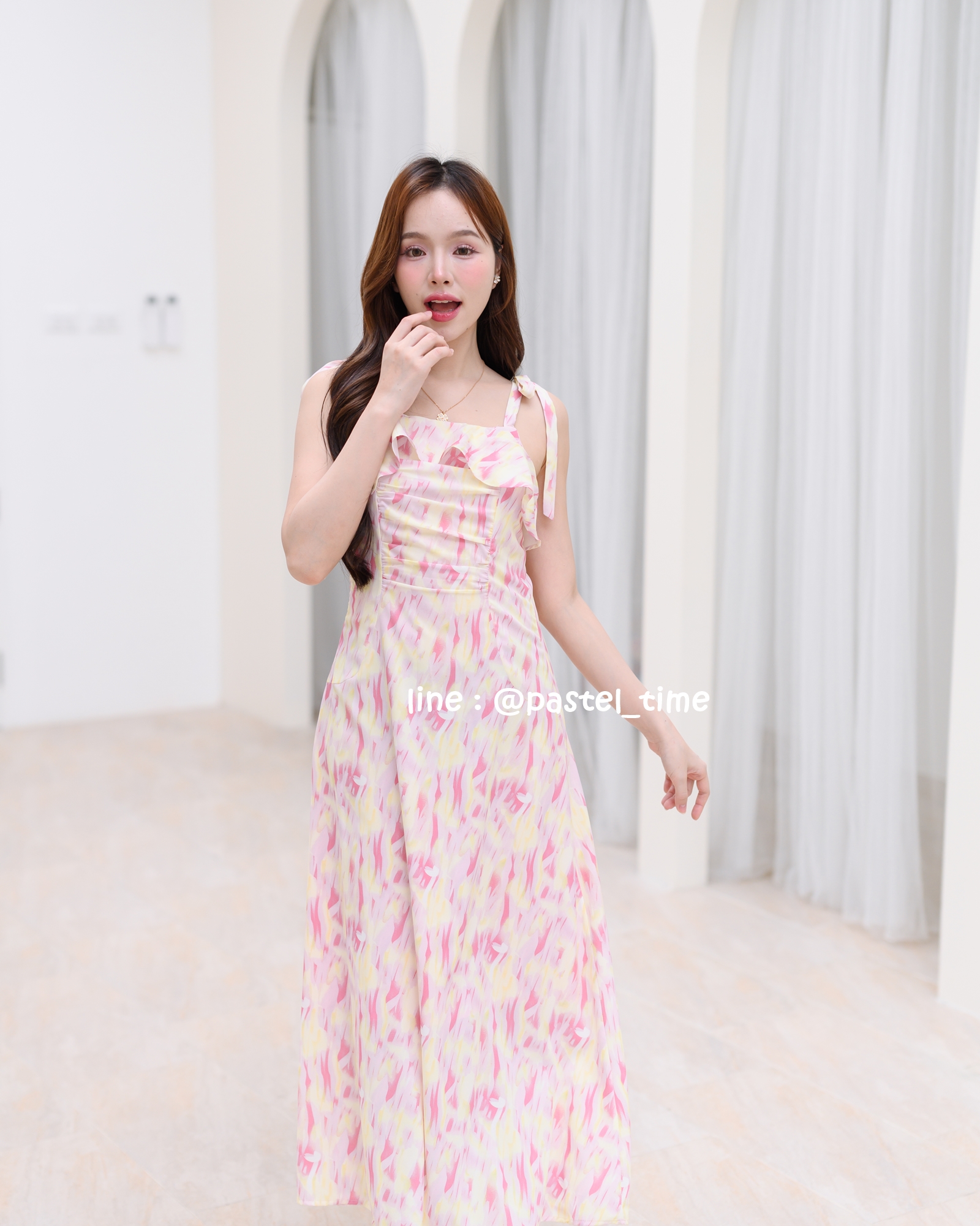 Love in a mist Maxi dress – ลายสีน้ำโทนสีชมพู