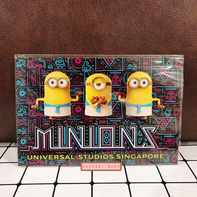 Minions Postcard from Universal Studios Singapore ลายชนเผ่า 3 ตัว