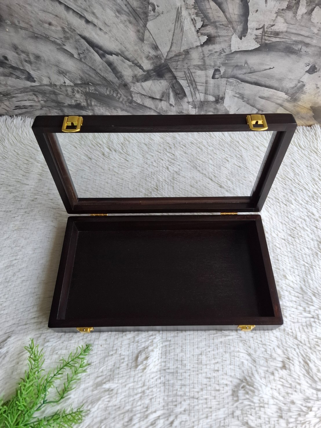 กล่องไม้ฝากระจก