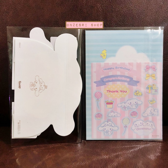 การ์ดเปล่า Sanrio & Seal Card แบบ Cinnamoroll สามารถเขียนด้านในได้ มีสติกเกอร์น่ารักให้แปะได้ 1 แผ่น มาพร้อมซองลายน่ารักเข้ากัน ขนาดประมาณ 16.2 x 11 ซม.