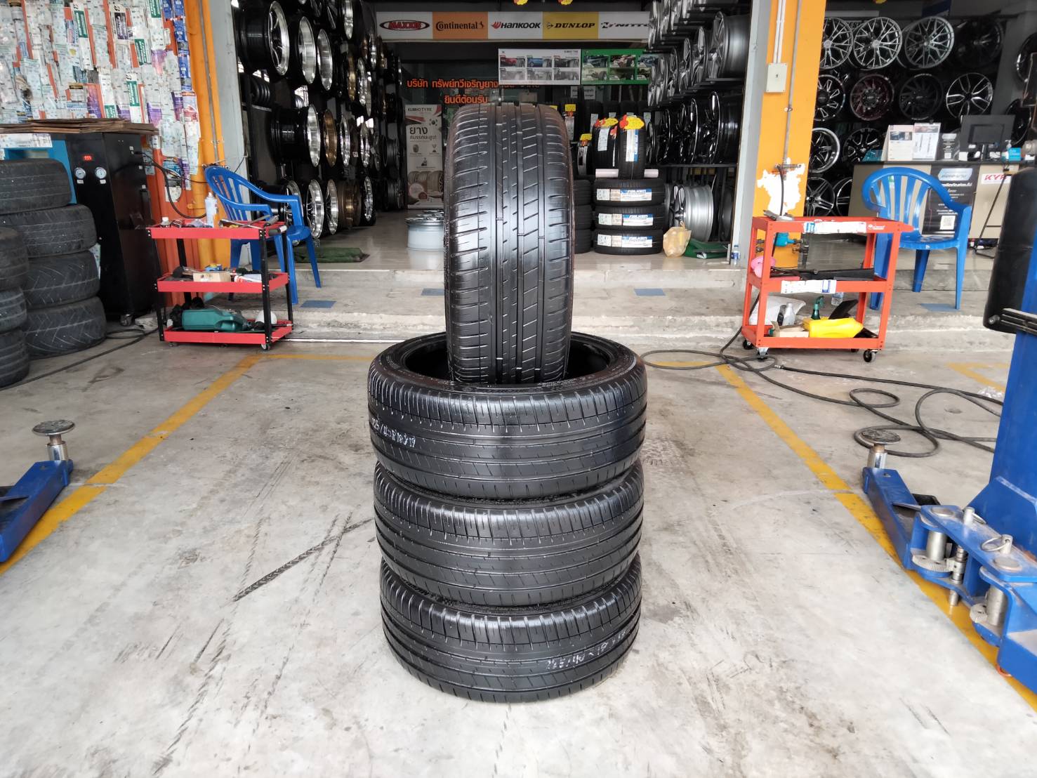 ยางมือสอง Michelin PilotSport3 ZP (RF) 225/40R18 ยางปี 19 4เส้น