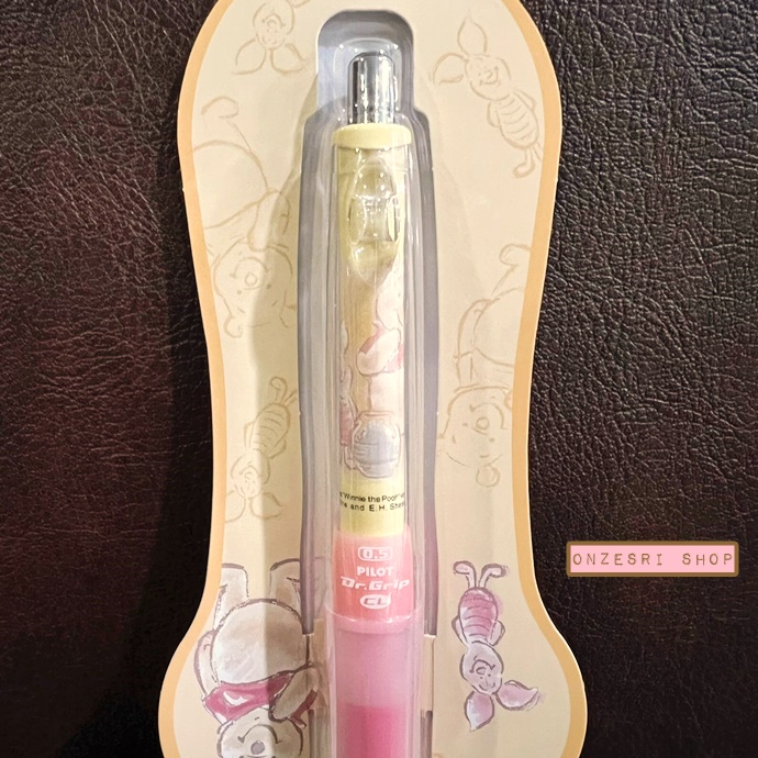 ดินสอกดเขย่าไส้ Dr.Grip PlayBorder ลาย Winnie the Pooh สีเหลือง ตรงที่จับสามารถถอดสลับสีกันได้