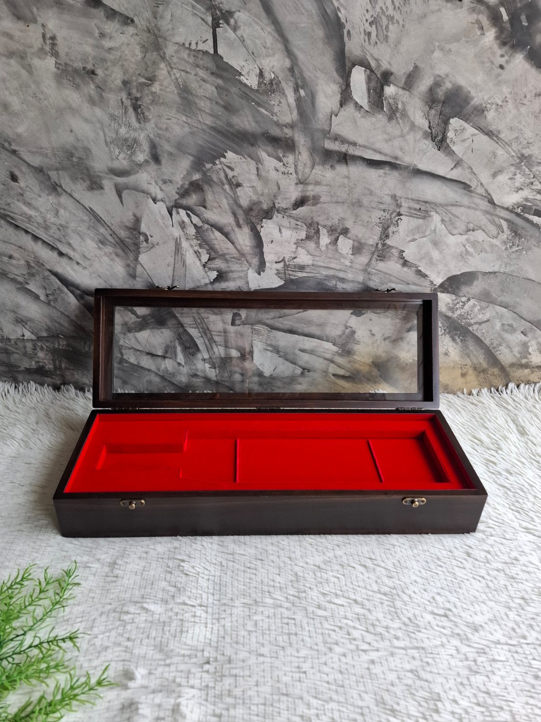 กล่องไม้ใส่มีดโชว์