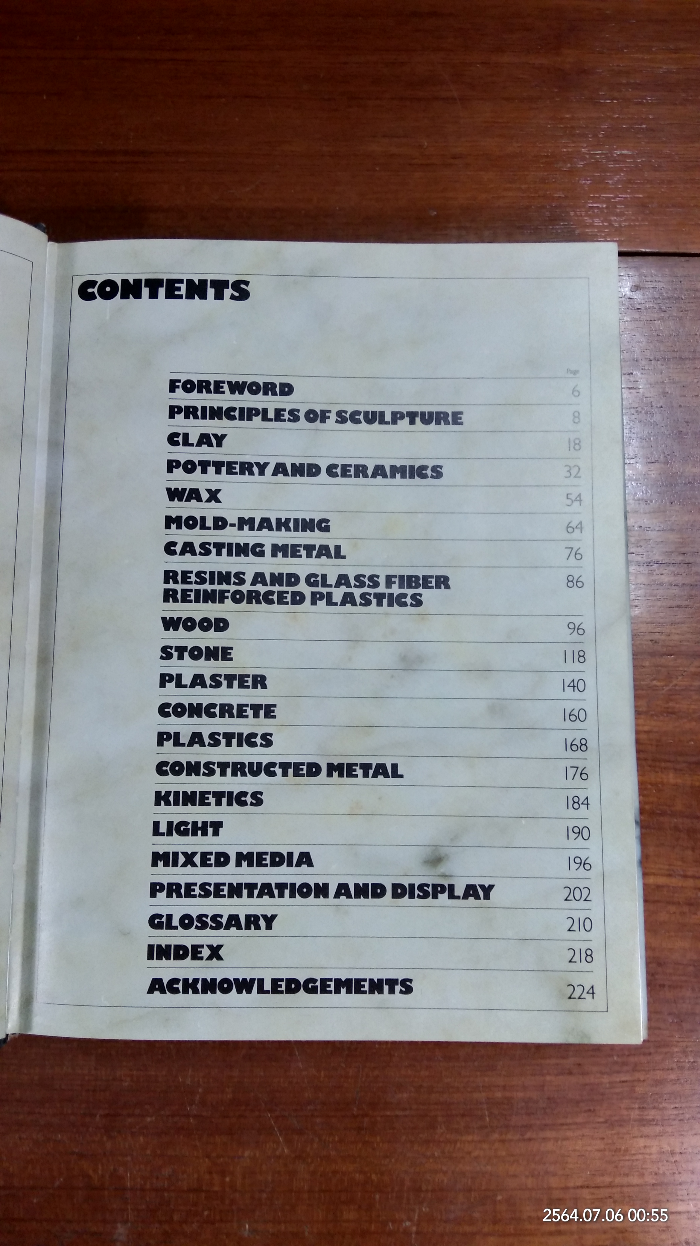 The Complete Guide to Sculpture, Modeling and Ceramics: Techniques and Materials / Barry Midgley