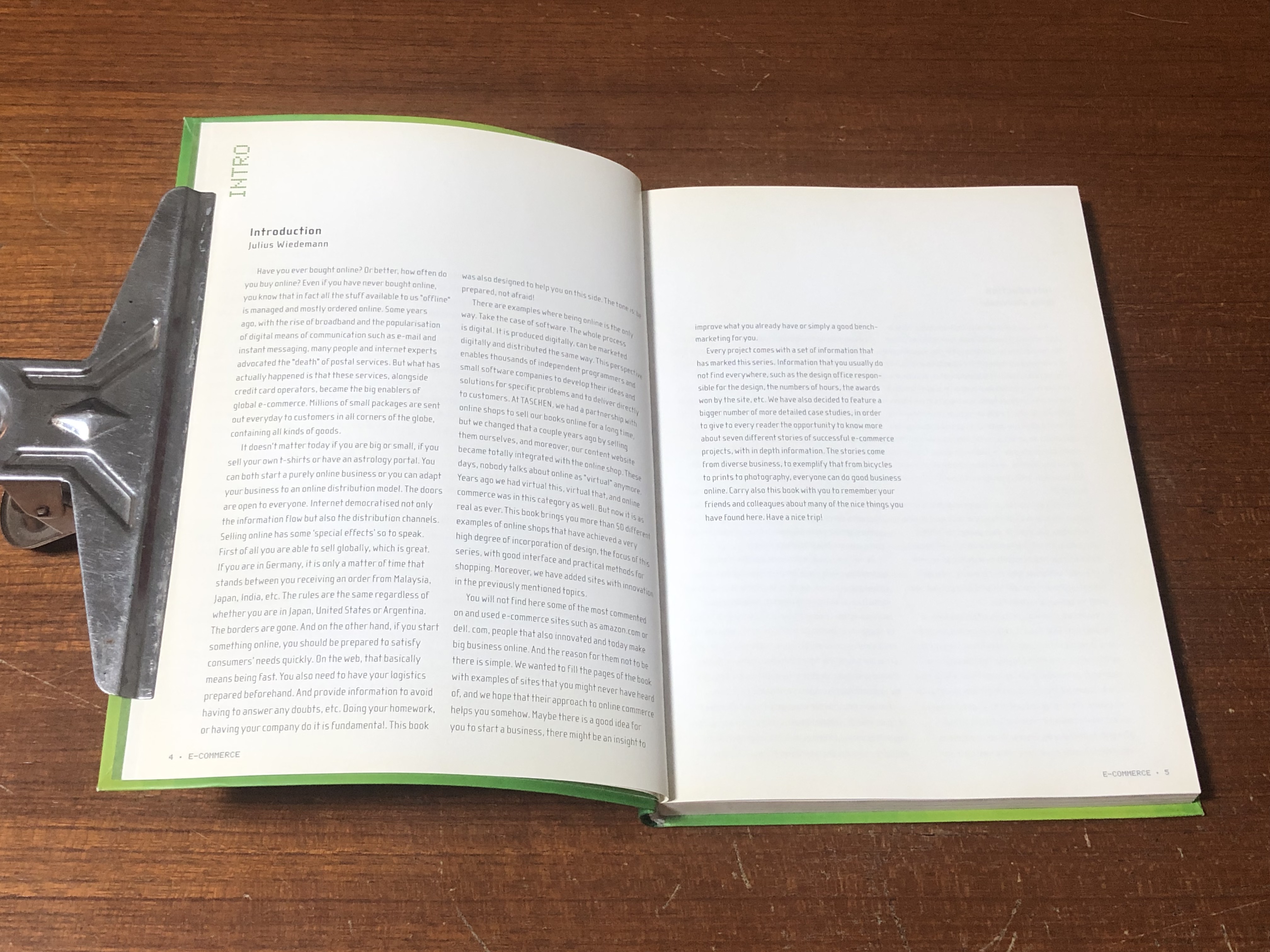 WEB DESIGN : E-COMMERCE / Ed.Julius Wiedemann