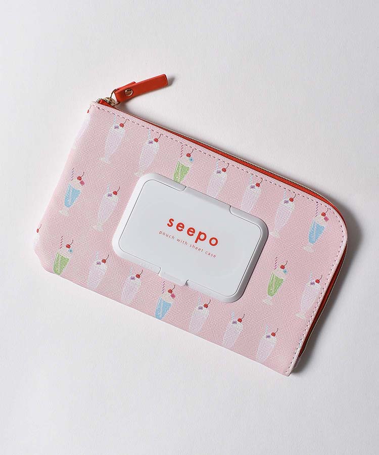 กระเป๋า seepo Mask Pouch แบบ Parfait เป็นกระเป๋าใส่ของ เครื่องสำอาง มีช่องใส่ทิชชู่เปียกหรือกระดาษทิชชู่ สามารถเปิดดึงออกจากด้านหน้าได้เลย สะดวกมาก ด้านในใส่หน้ากากอนามัยได้ ขนาด 13 x 21 x 1.5 ซม.