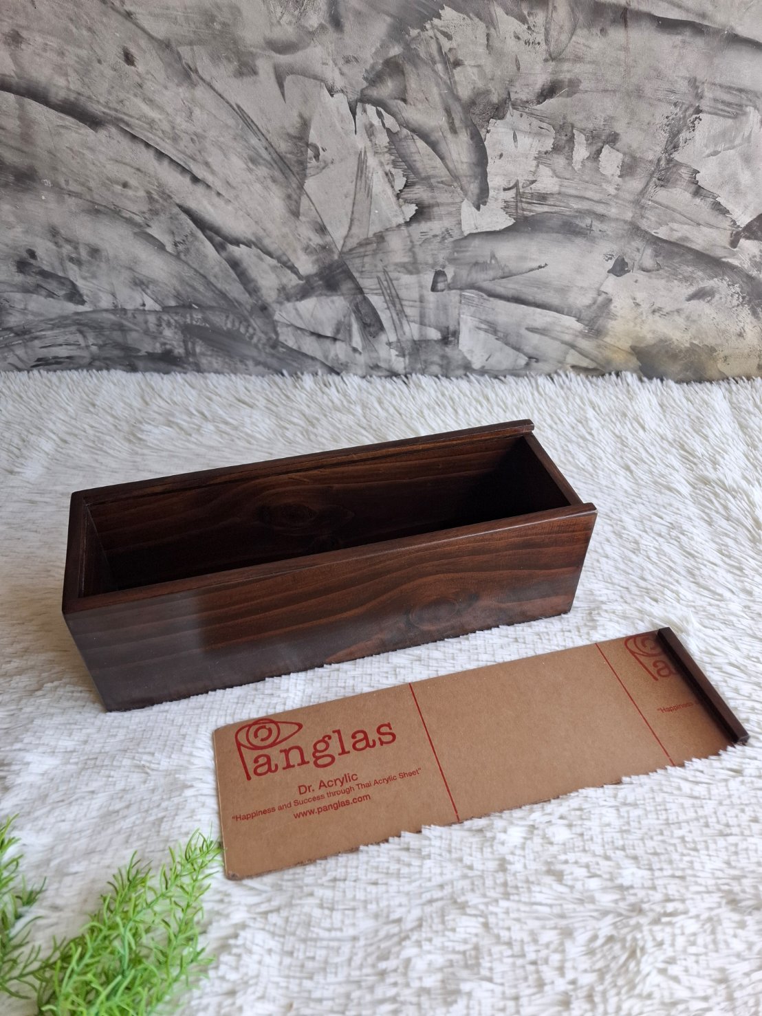 กล่องไม้ฝาสไลด์อะคริลิค 2 mm.