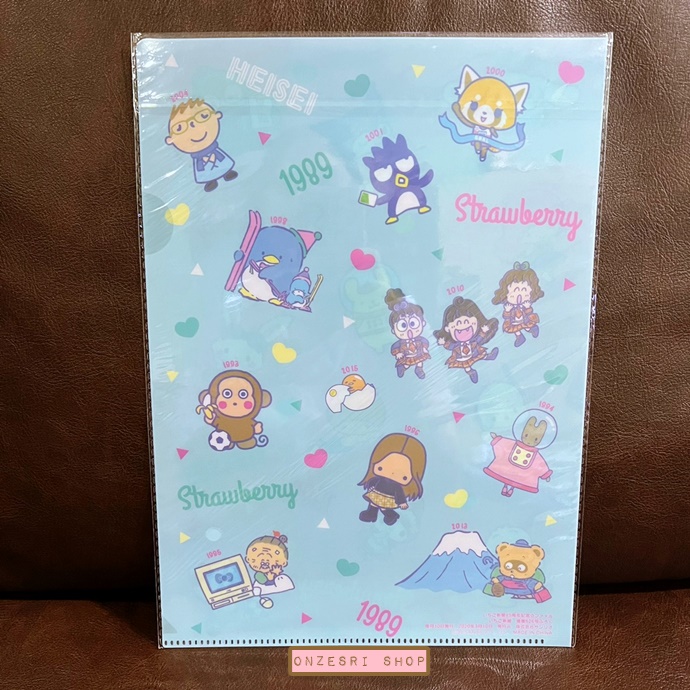 แฟ้ม A4 Sanrio Character 80s-90s สีชมพูฟ้า เป็นแบบ Limited ไม่มีวางขายทั่วไป