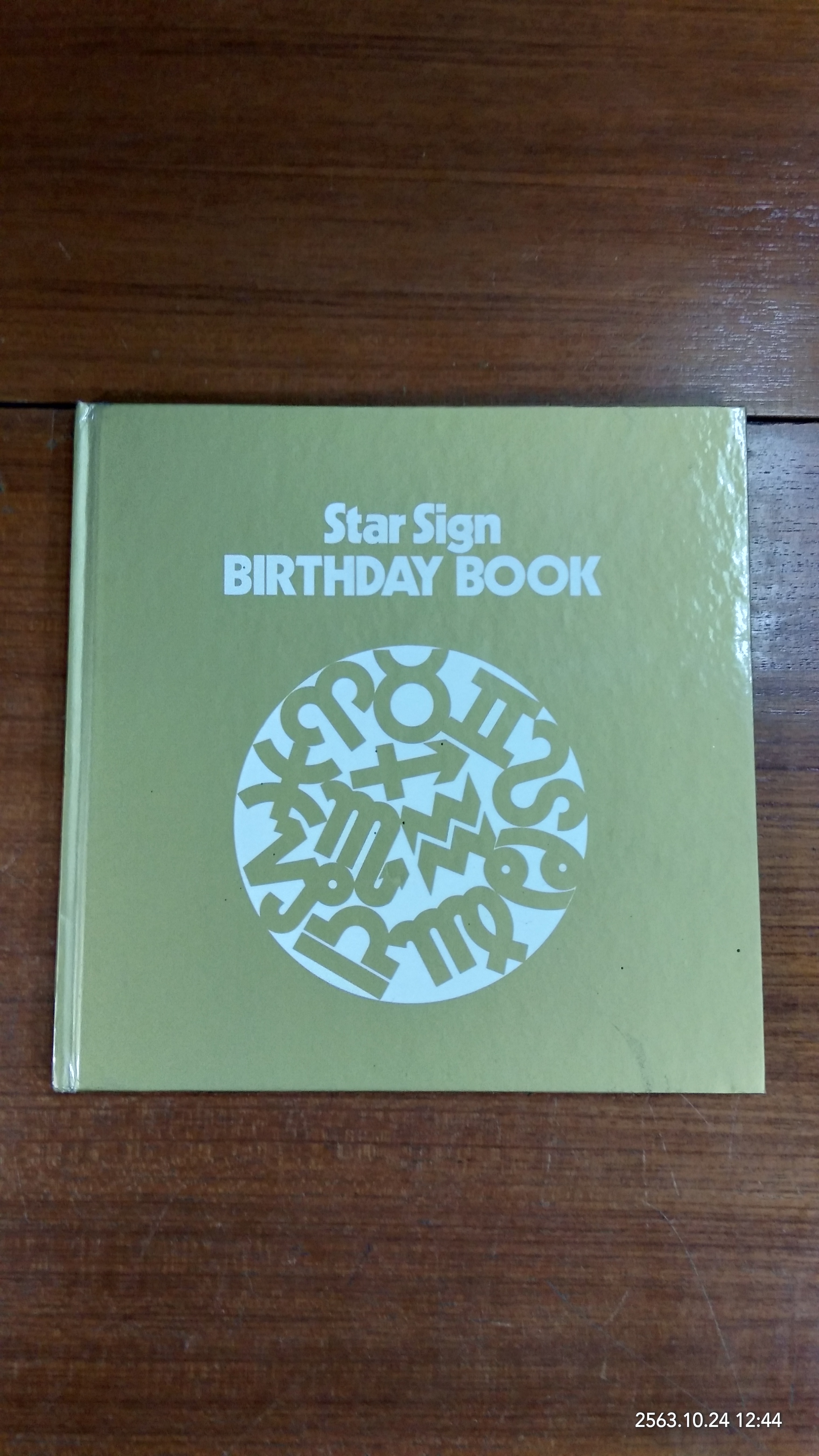 Star Sign BIRTHDAY BOOK