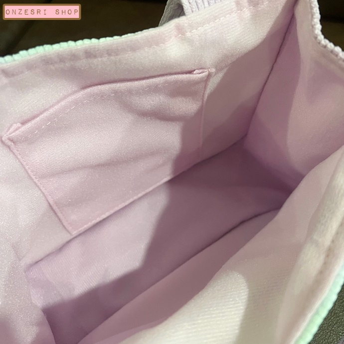กระเป๋าหิ้ว Cinnamoroll Twilight Mini Tote Bag แบบ Milk ขนาด 22 x 17 x 8 ซม. (วัดไม่รวมหู) ไม่มีวางขายทั่วไป เป็นแบบต้องลุ้นกับทางหน้าร้าน Sanrio ที่ญี่ปุ่นเท่านั้น
