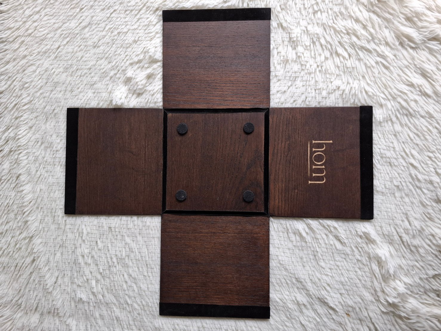 กล่องไม้ใส่เค็กวันเกิด