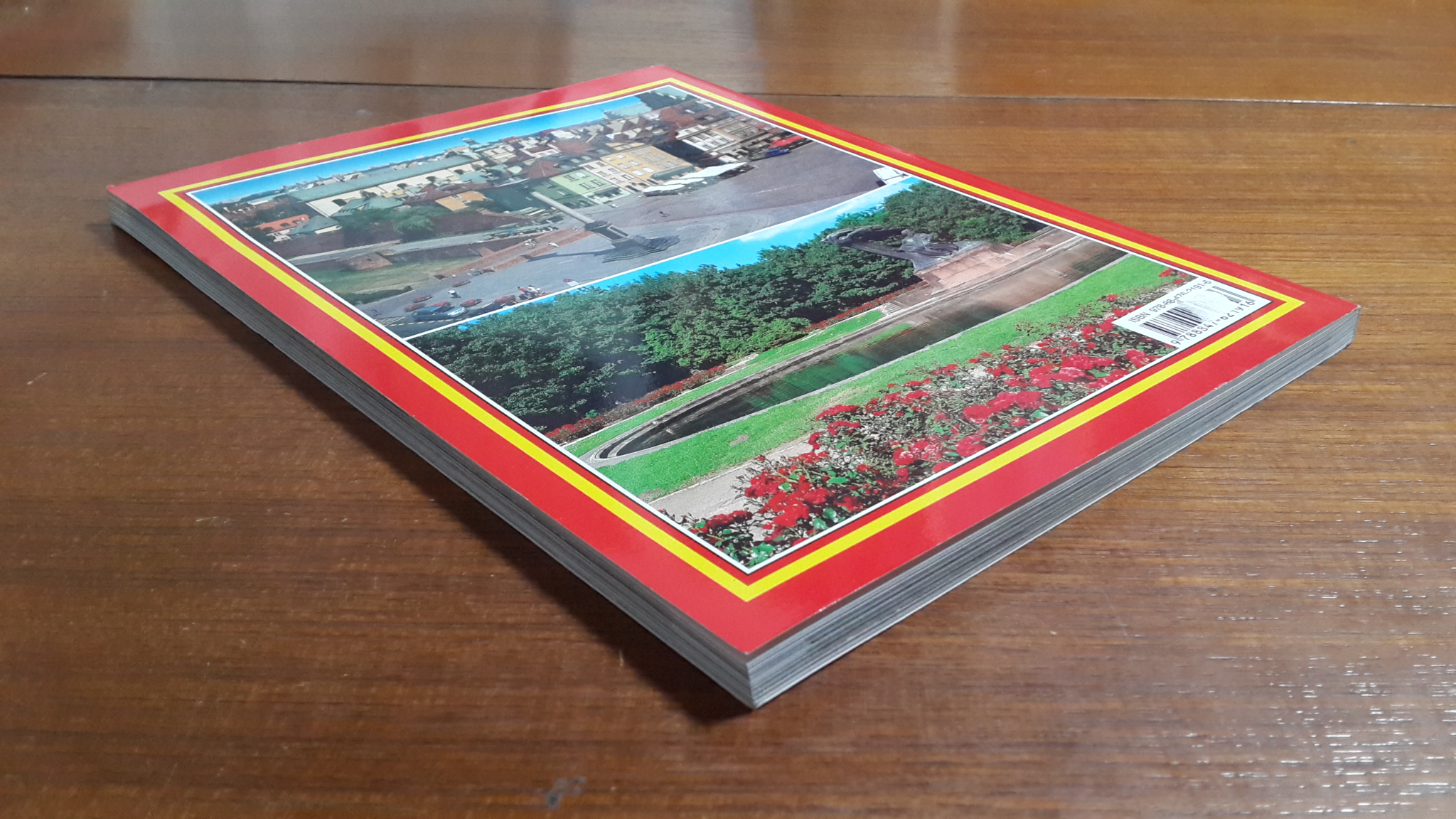 THE GOLDEN BOOK : WARSAW