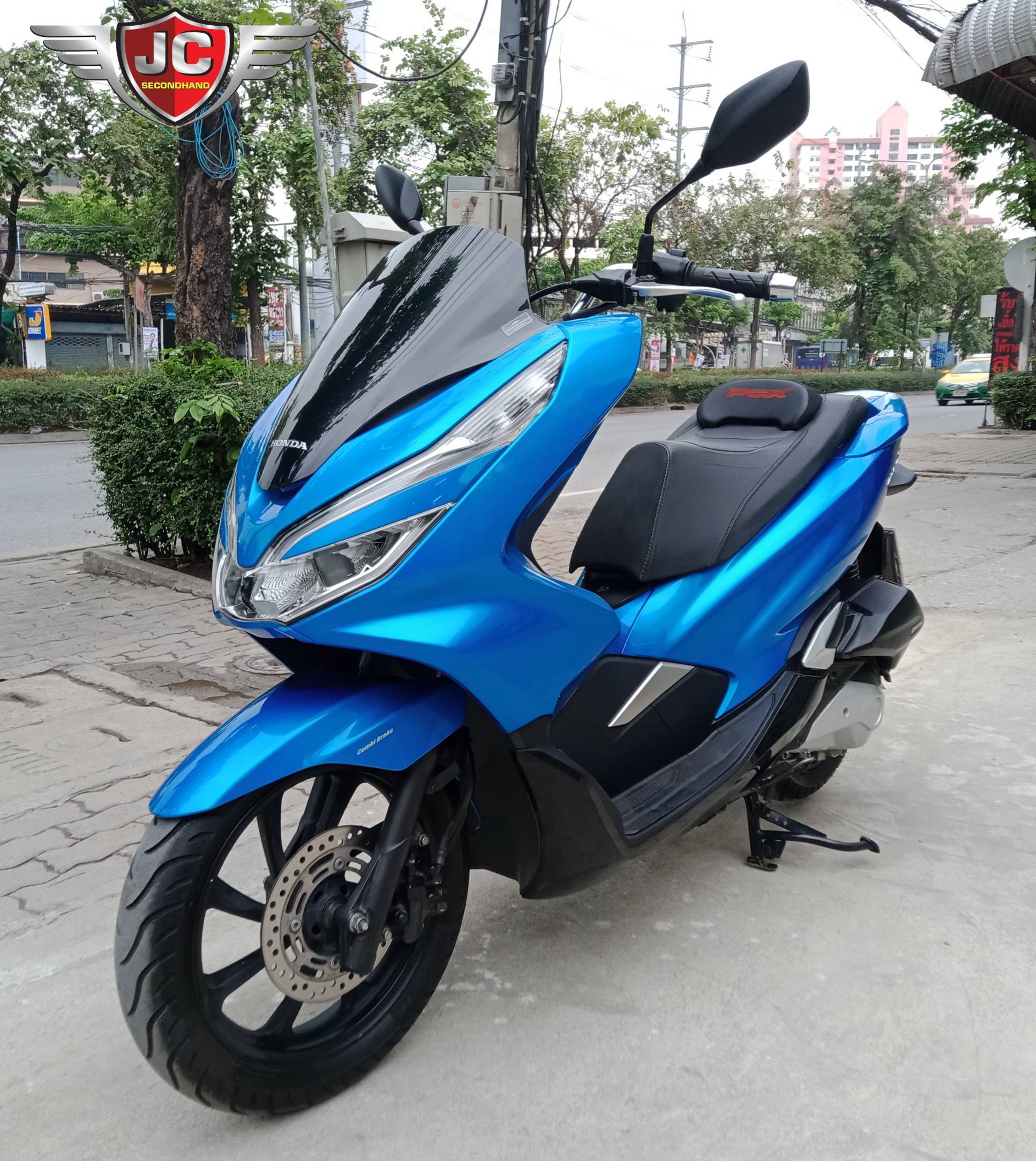 นานๆเข้ามาที HONDA PCX150 ปี62 รถบ้านมือเดียว เครื่องเดิมเงียบกริ๊บ ชุดสีสวยแท้ทั้งคัน ไม่เคยล้ม แทบไม่มีรอยเลย