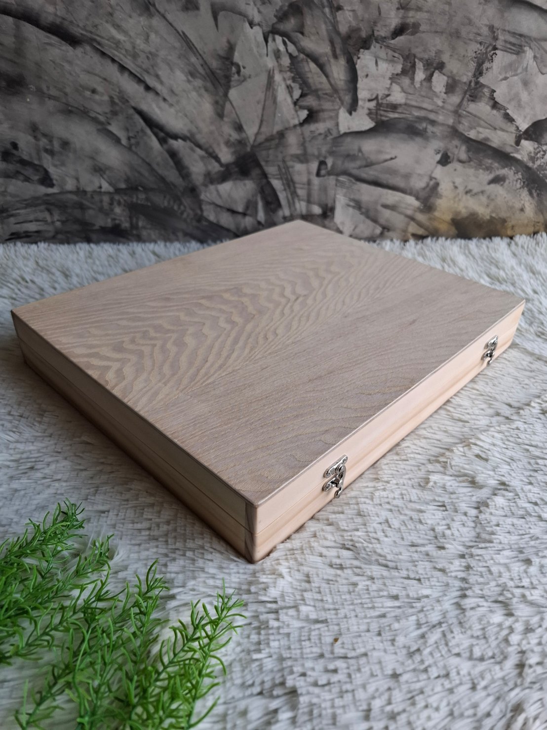 กล่องไม้ฝาล็อคแบ่งช่อง