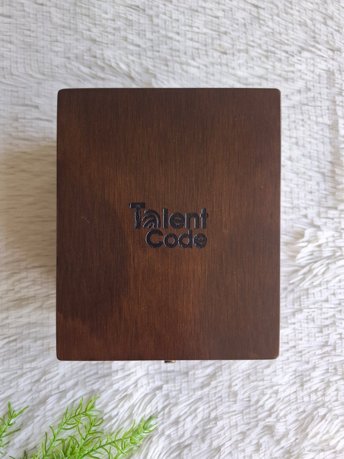 กล่องไม้สนแบบฝาล็อค