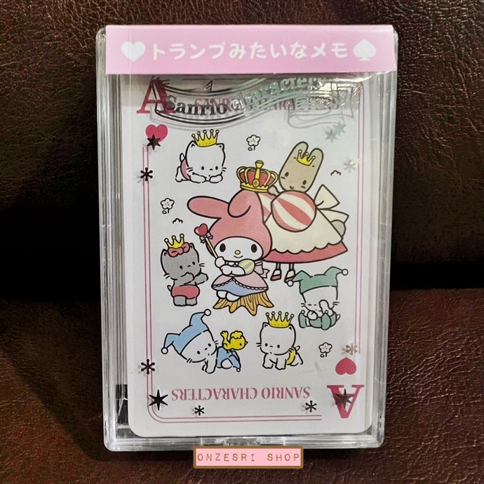 กล่องกระดาษโน้ต Forever Sanrio ลายรวม Sanrio Characters ทำเป็นแบบกล่องไพ่ มีกระดาษ 4 ลาย รวม 140 แผ่น ขนาด 6.4 x 9.5 x 2.5 ซม.
